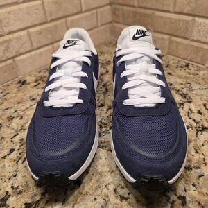 Nike Waffle Sneakers in Navy Men 9.5/Women 11